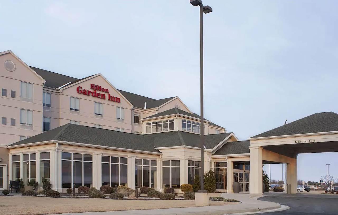 Hilton Garden Inn Джоунсбъроу Екстериор снимка