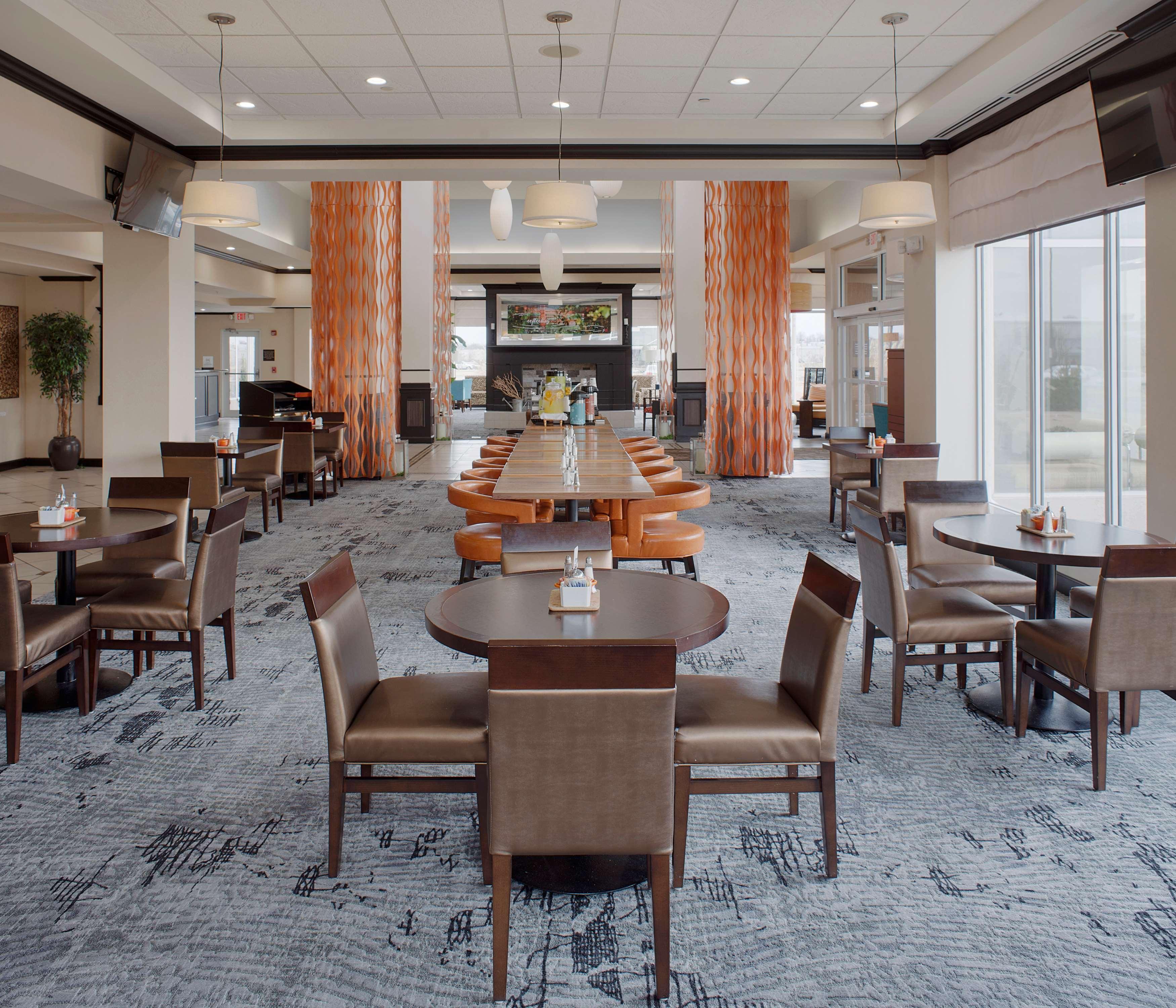 Hilton Garden Inn Джоунсбъроу Екстериор снимка