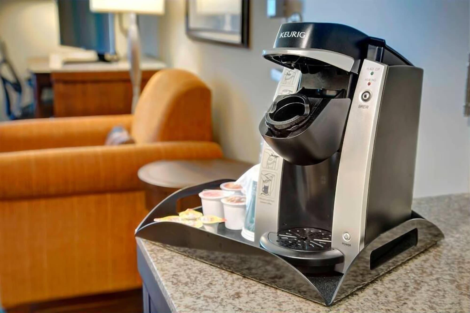 Hilton Garden Inn Джоунсбъроу Екстериор снимка