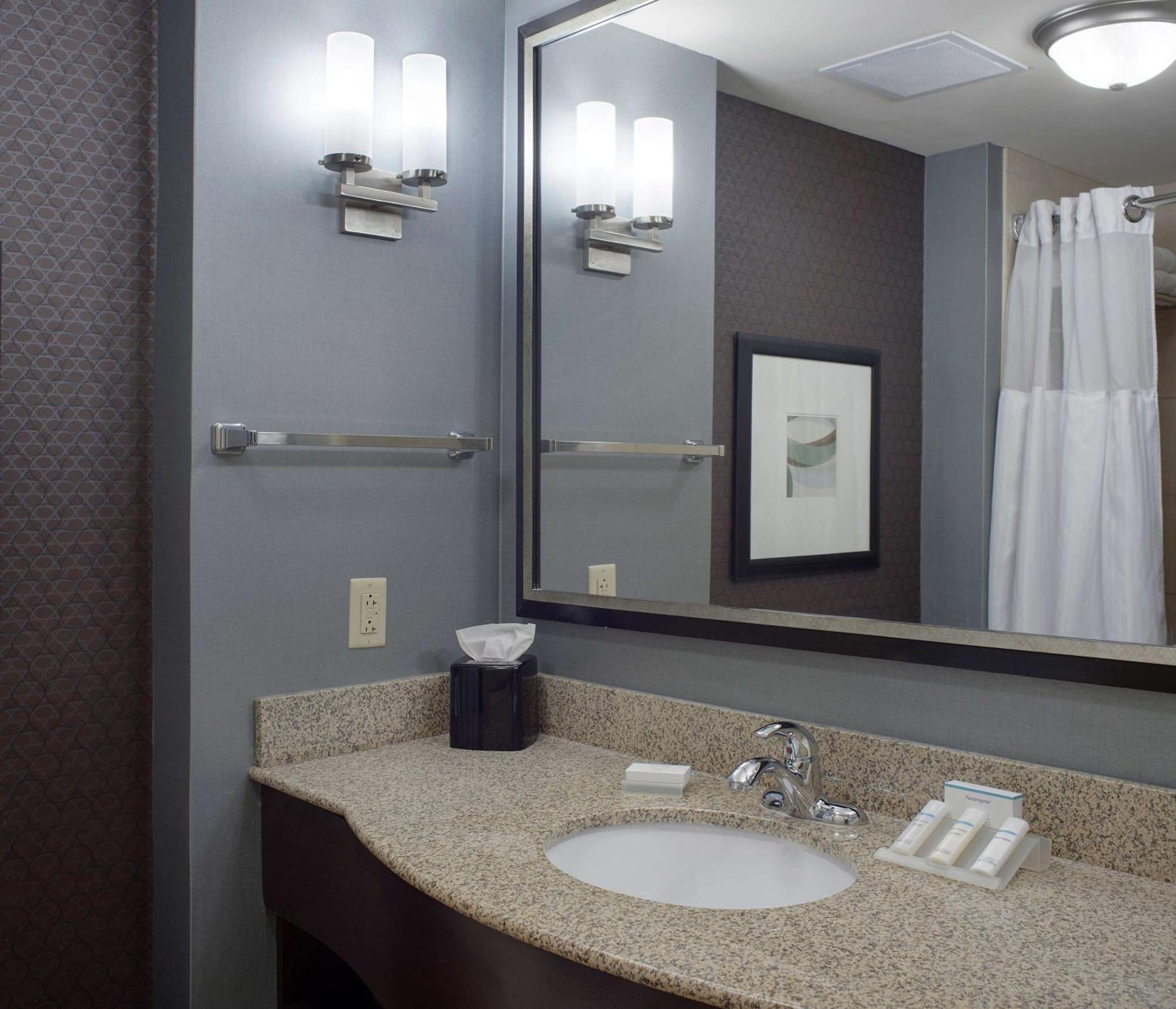 Hilton Garden Inn Джоунсбъроу Екстериор снимка