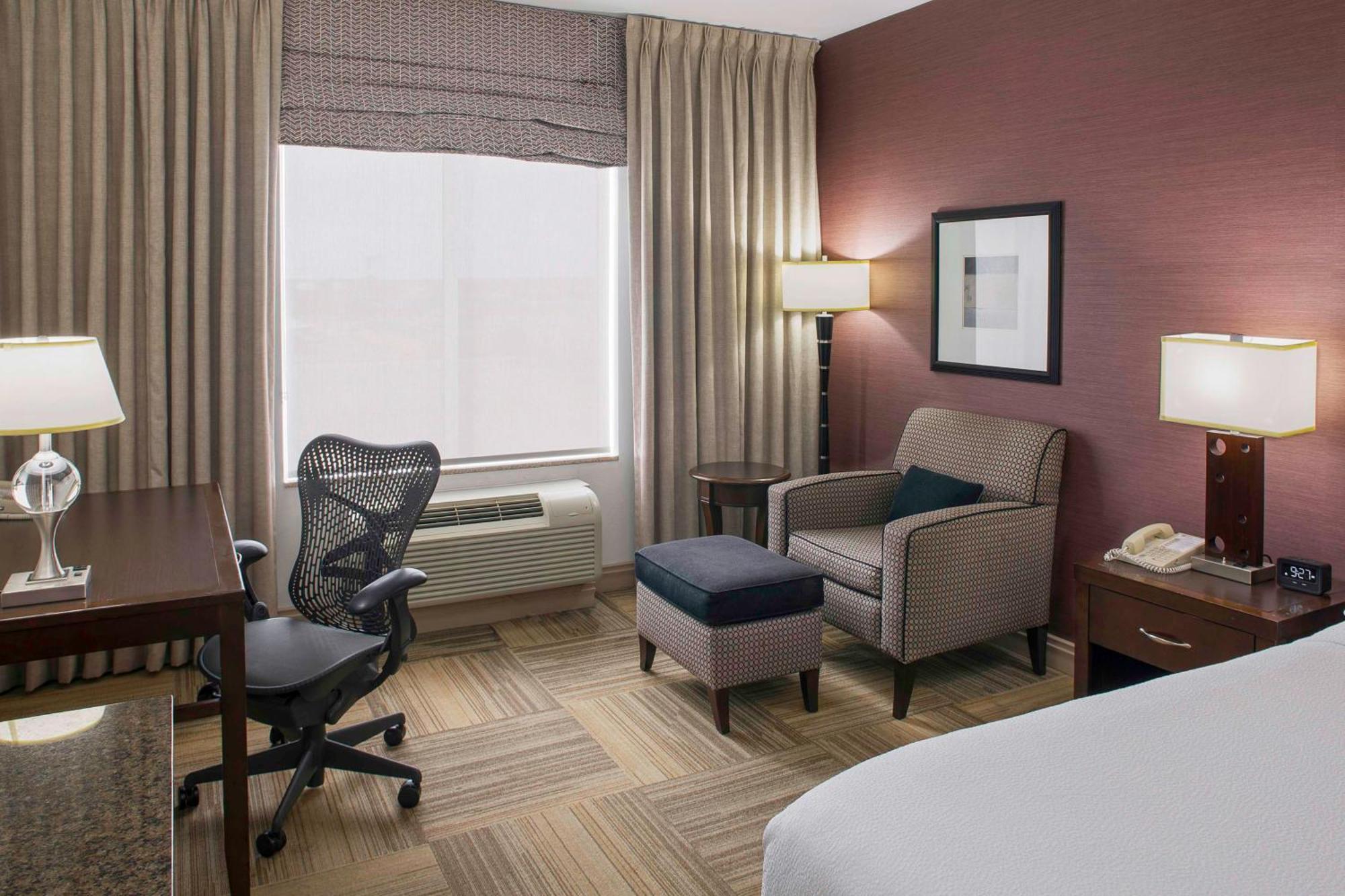 Hilton Garden Inn Джоунсбъроу Екстериор снимка