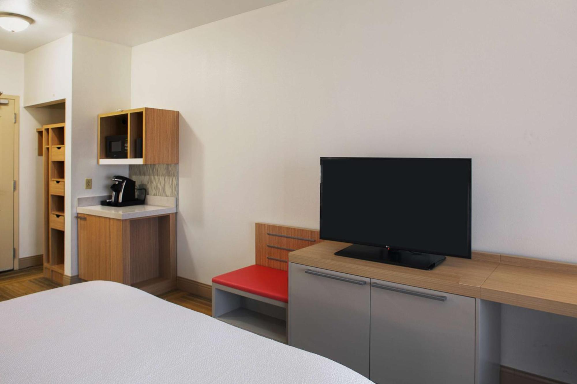 Hilton Garden Inn Джоунсбъроу Екстериор снимка