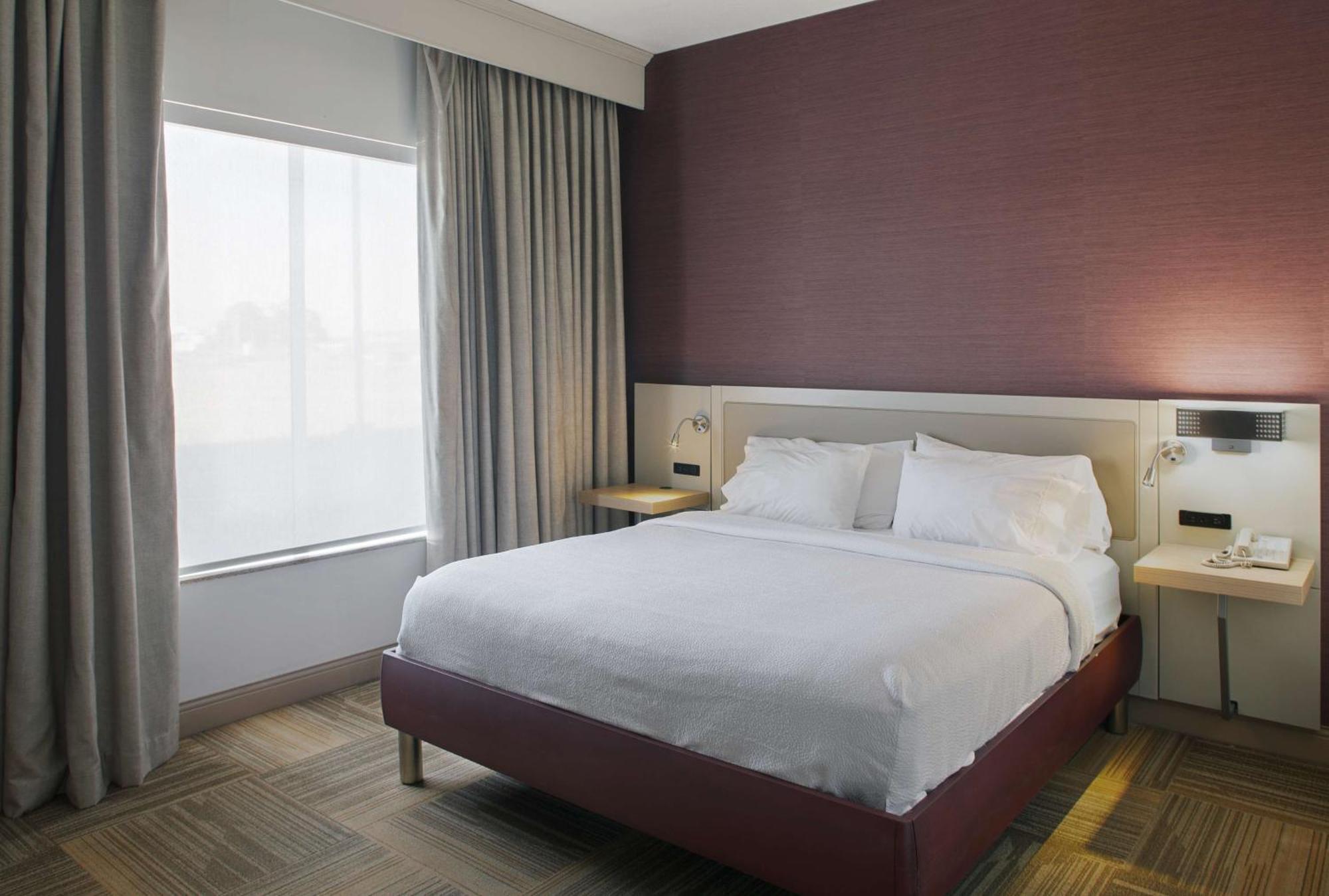 Hilton Garden Inn Джоунсбъроу Екстериор снимка